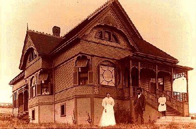 House & Family in 1895